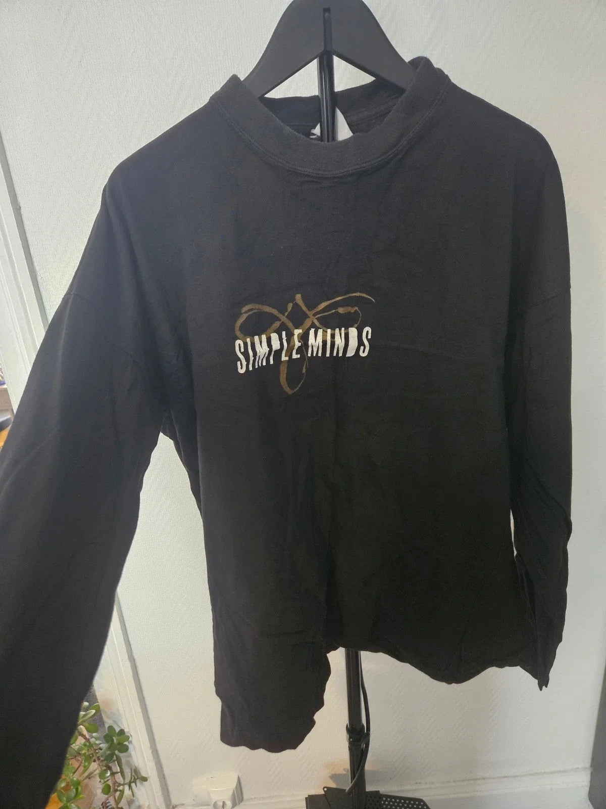 Simple Minds: 1995 Europe Tour Tshirt - Size L Unisex T-shirt, Sweatshirt, Hoodie, Long Sleeve Tee - T-Shirt, Sweatshirt, Hoodie
