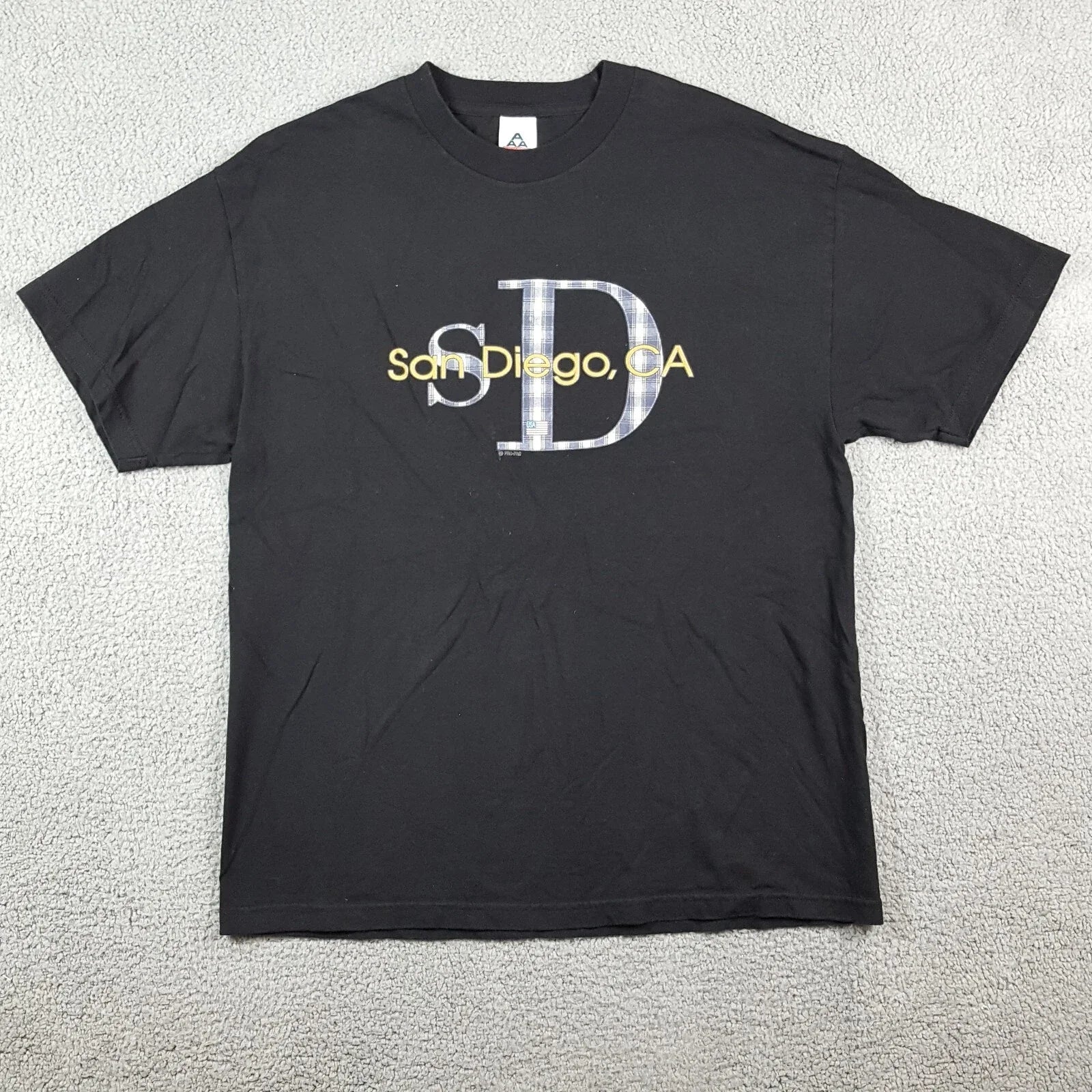 Vintage Sand Diego CA California Plaid Logo Men's XL Black Short Sleeve T Shirt Unisex T-shirt, Sweatshirt, Hoodie, Long Sleeve Tee - T-Shirt, Sweatshirt, Hoodie