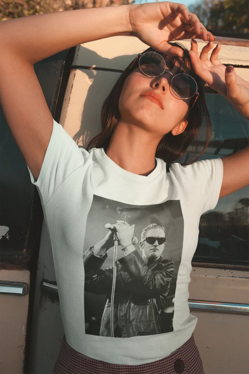 Layne Staley Legends T Shirt Unisex T-shirt, Sweatshirt, Hoodie, Long Sleeve Tee - T-Shirt, Sweatshirt, Hoodie