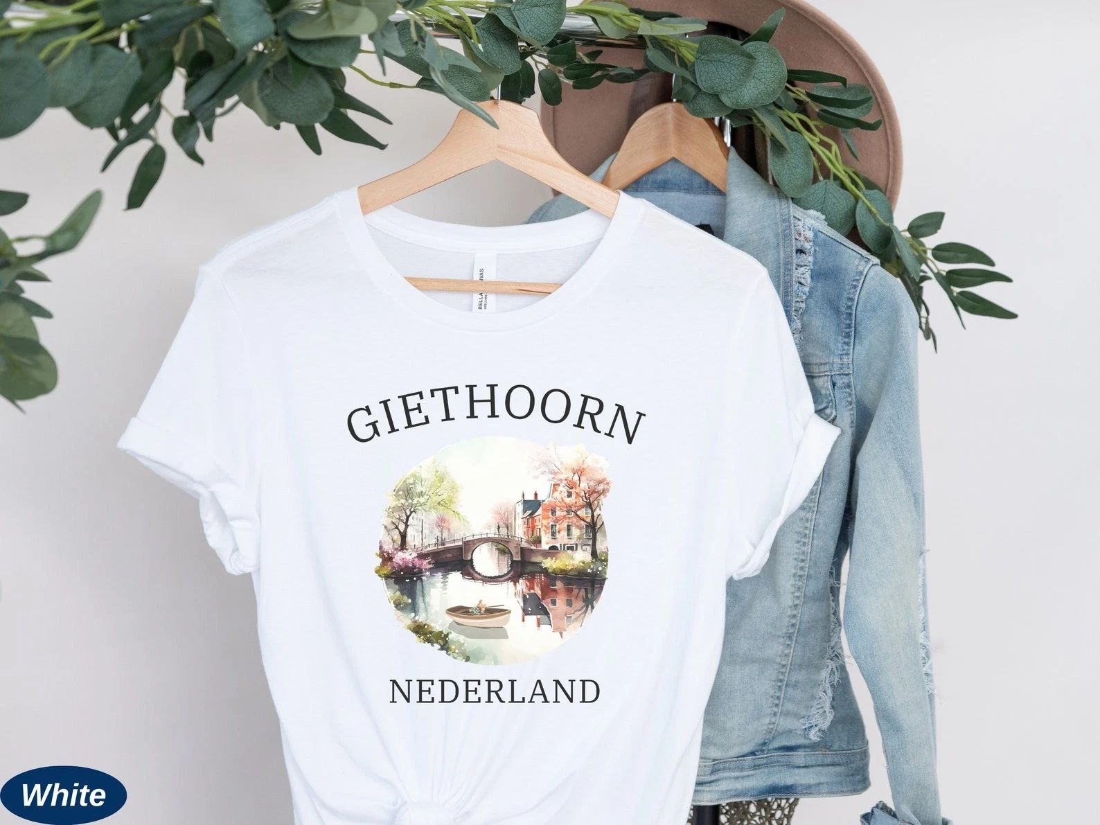 Giethoorn T-Shirt Travel Gift for Nederland Trip Lovers Souvenir Tee Unisex T-shirt, Sweatshirt, Hoodie, Long Sleeve Tee - T-Shirt, Sweatshirt, Hoodie