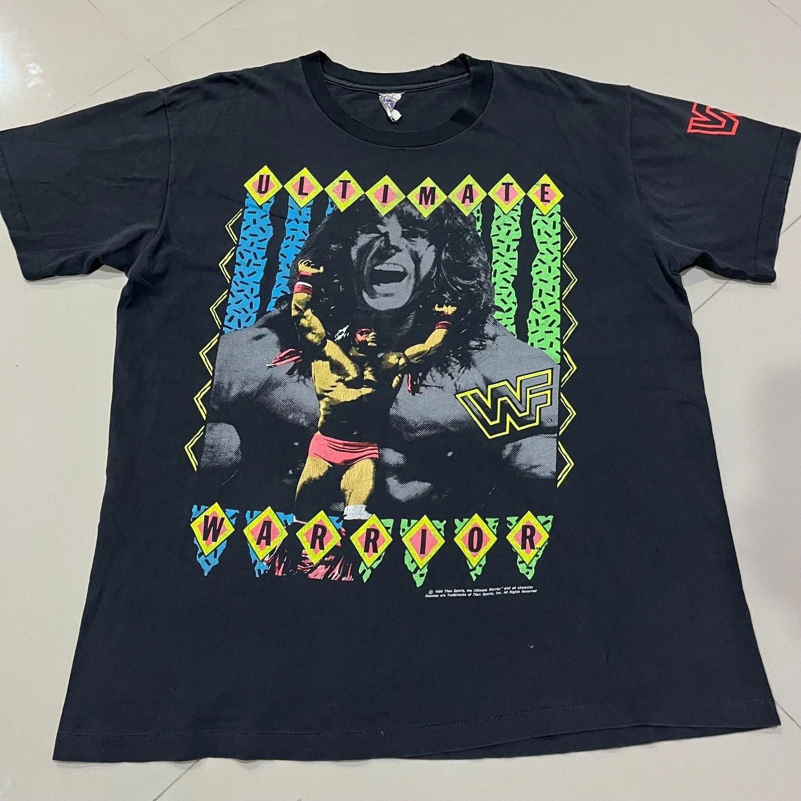 Vintage 1989 WWF Ultimate Warrior T-Shirt L Unisex T-shirt, Sweatshirt, Hoodie, Long Sleeve Tee - T-Shirt, Sweatshirt, Hoodie
