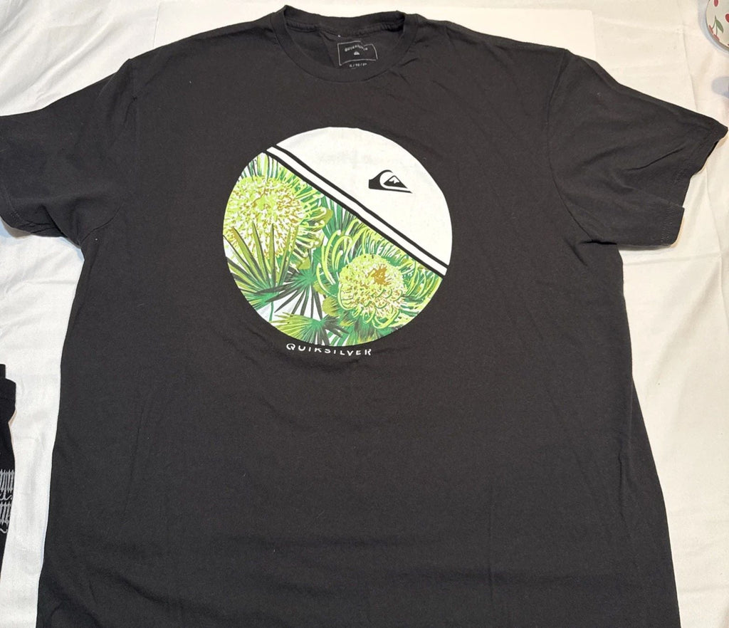 Quiksilver Men's T-Shirt Size XL Palm Trees Surf Shirt Unisex T-shirt, Sweatshirt, Hoodie, Long Sleeve Tee - T-Shirt, Sweatshirt, Hoodie