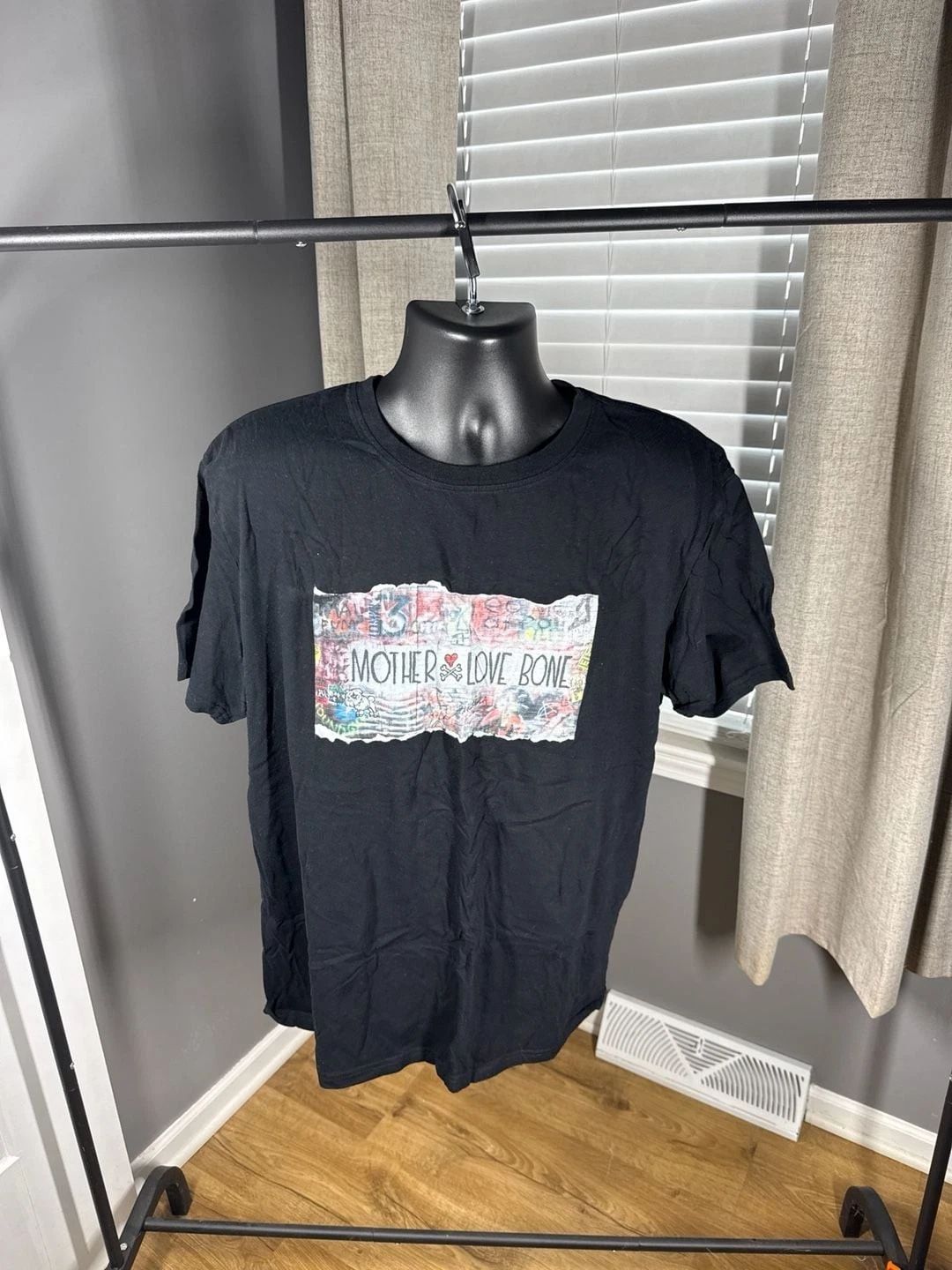 Mother Love Bone Grunge Band Graphic T-Shirt Black Size XXL Unisex T-shirt, Sweatshirt, Hoodie, Long Sleeve Tee - T-Shirt, Sweatshirt, Hoodie