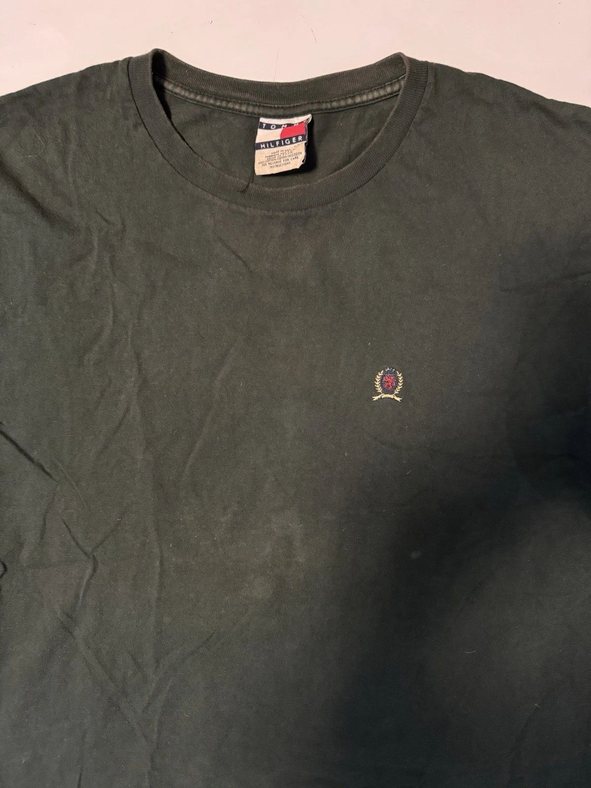 Vintage Y2K Tommy Hilfiger Simple Embroidered Logo Crest Shirt Size Large USA Unisex T-shirt, Sweatshirt, Hoodie, Long Sleeve Tee - T-Shirt, Sweatshirt, Hoodie