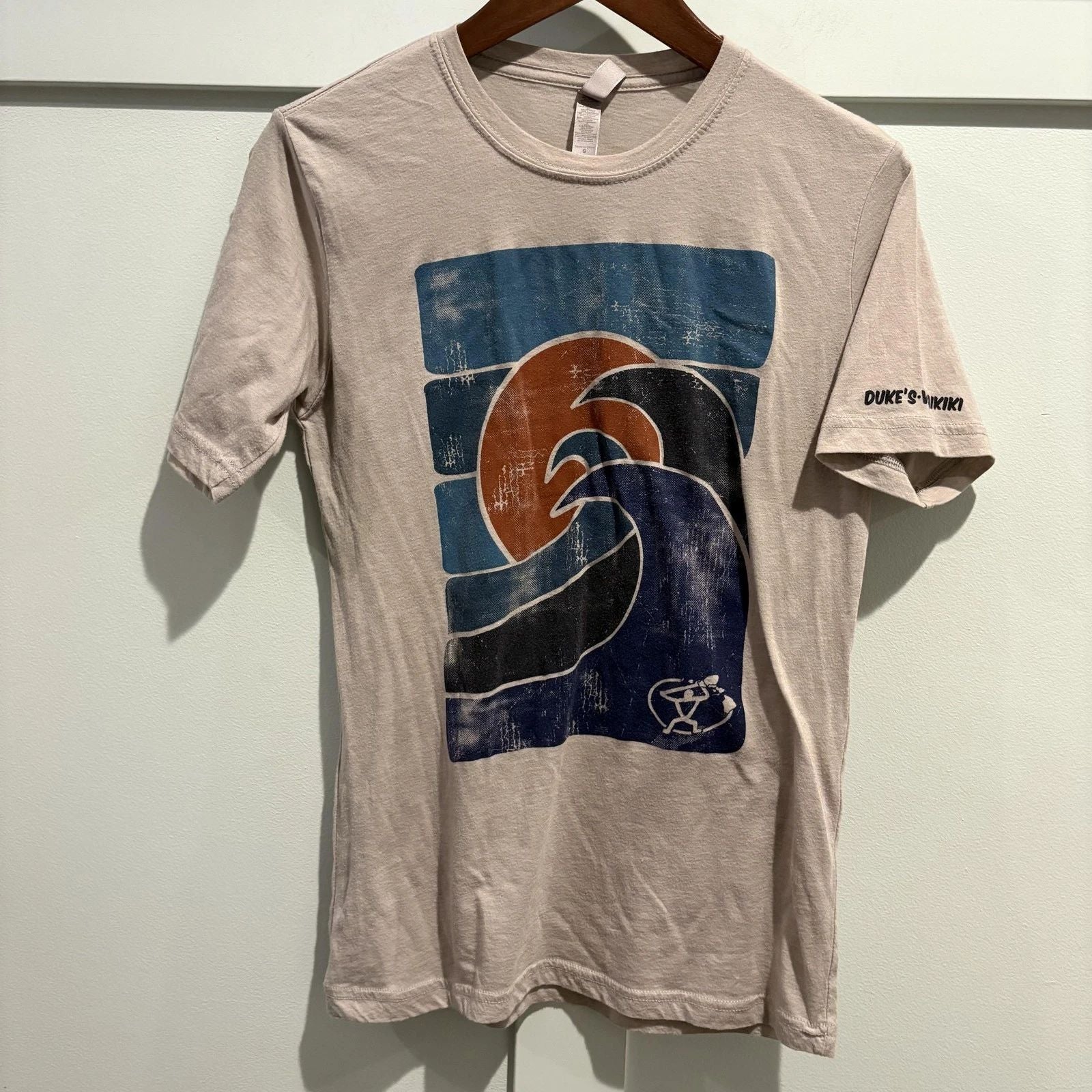 Duke's Waikiki Shirt Mens Small Tan Retro Surf Wave Graphic Tee Hawaii Beach Unisex T-shirt, Sweatshirt, Hoodie, Long Sleeve Tee - T-Shirt, Sweatshirt, Hoodie