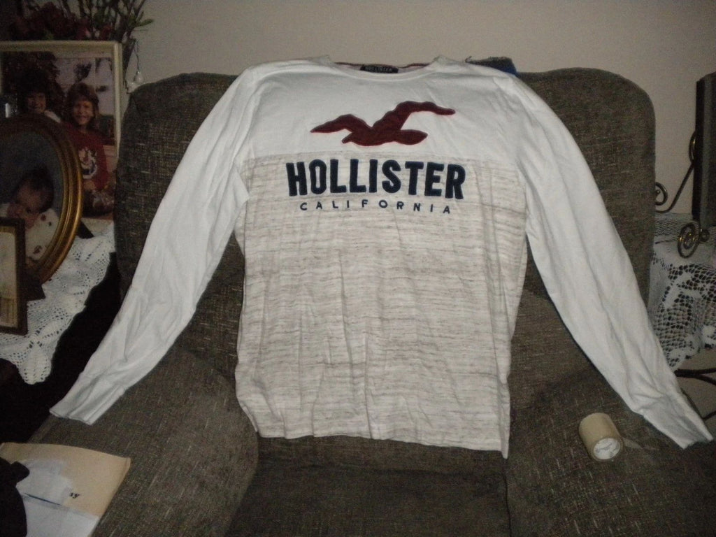 HOLLISTER Mens Medium  Long Sleeve Crew Neck  Logo Graphic- very nice . Unisex T-shirt, Sweatshirt, Hoodie, Long Sleeve Tee - T-Shirt, Sweatshirt, Hoodie