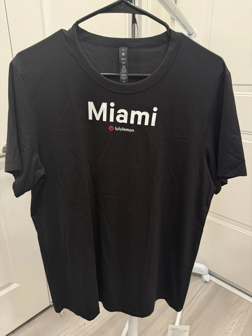 NEW Lululemon Fundamental T Miami Mens M Black TShirt Short Sleeve Crew Neck Unisex T-shirt, Sweatshirt, Hoodie, Long Sleeve Tee - T-Shirt, Sweatshirt, Hoodie