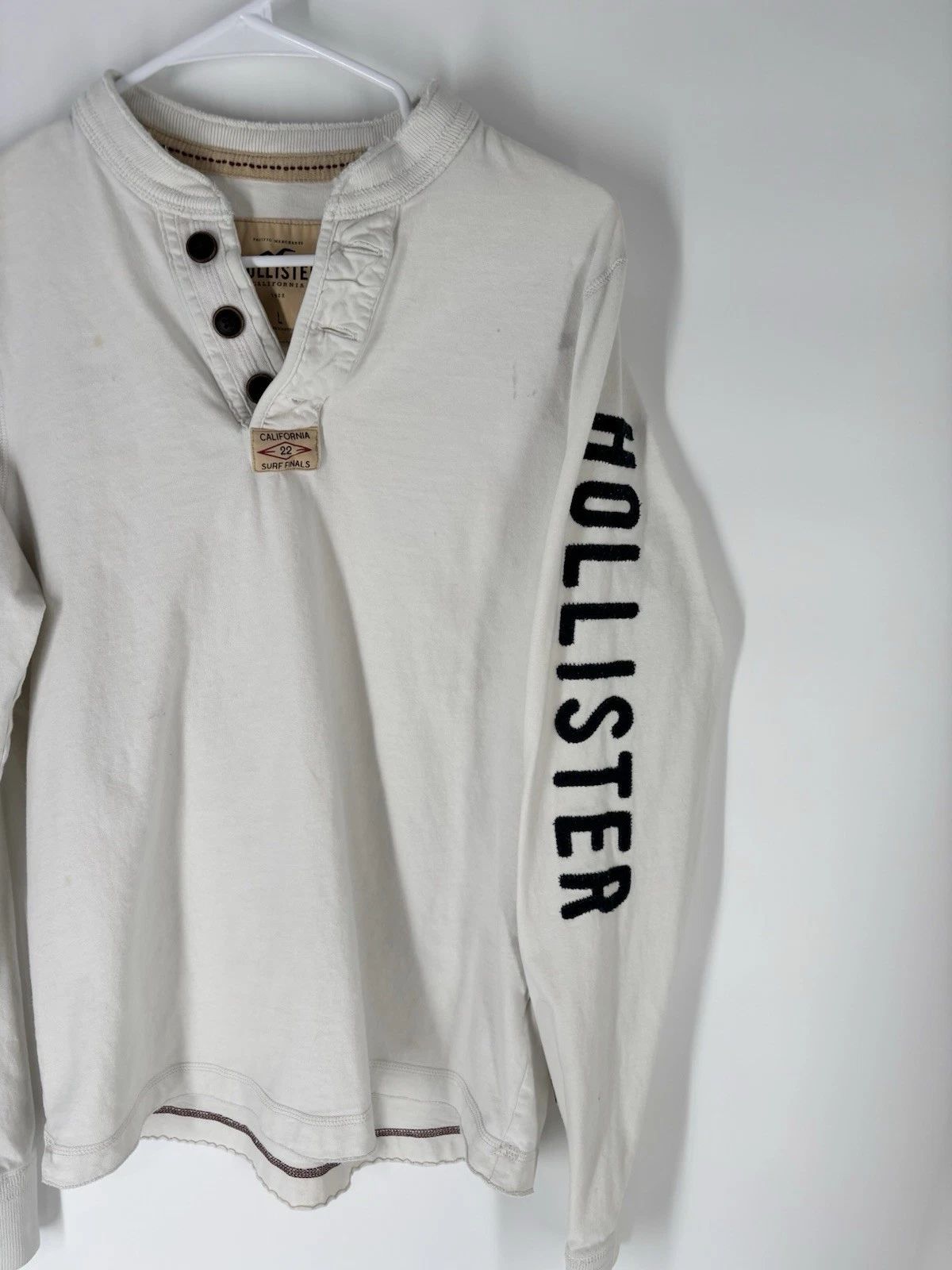 Hollister Mens Y2K Henley Spellout Sz L Logo Surf Distressed Skater Long Sleeve Unisex T-shirt, Sweatshirt, Hoodie, Long Sleeve Tee - T-Shirt, Sweatshirt, Hoodie