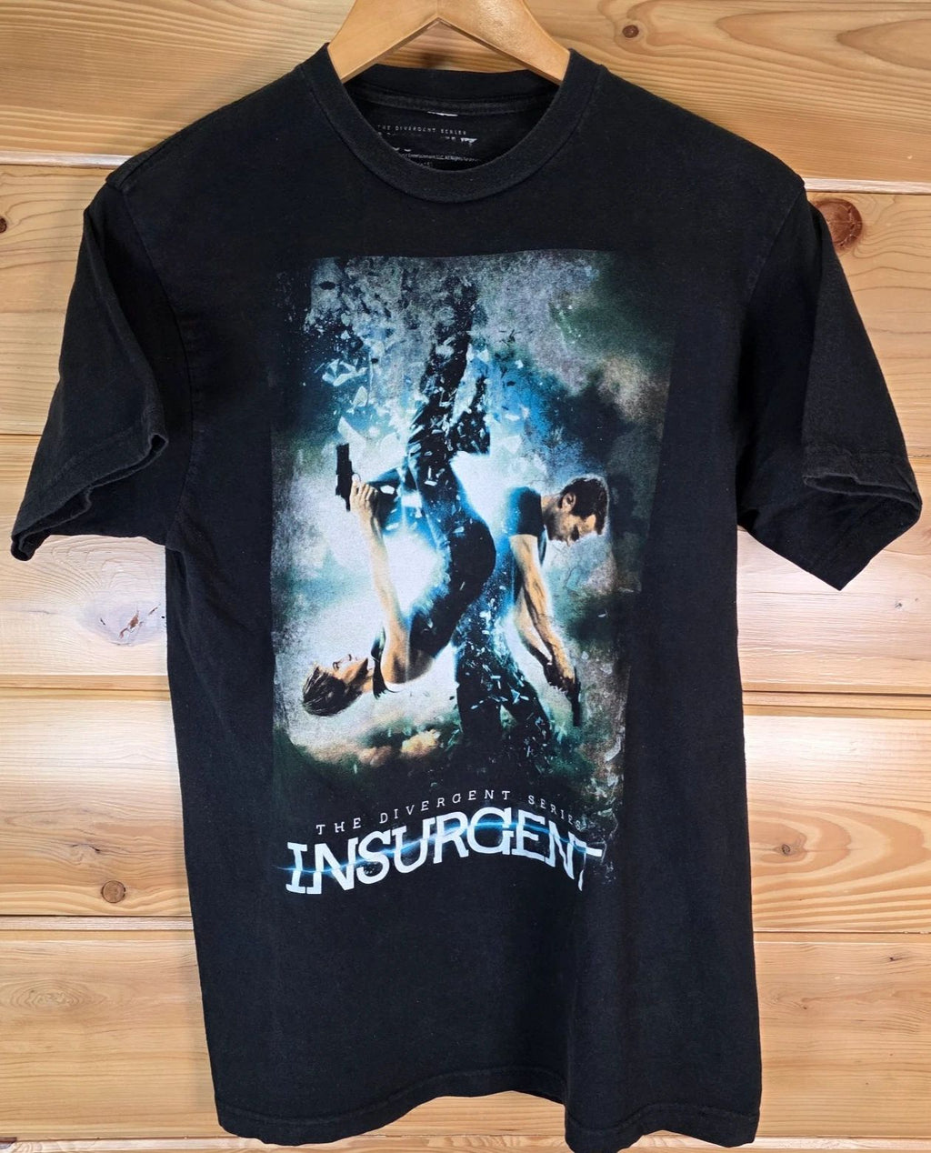 The Divergent Series Insurgent Movie Promo T-Shirt Adult Medium Distress READ Unisex T-shirt, Sweatshirt, Hoodie, Long Sleeve Tee - T-Shirt, Sweatshirt, Hoodie