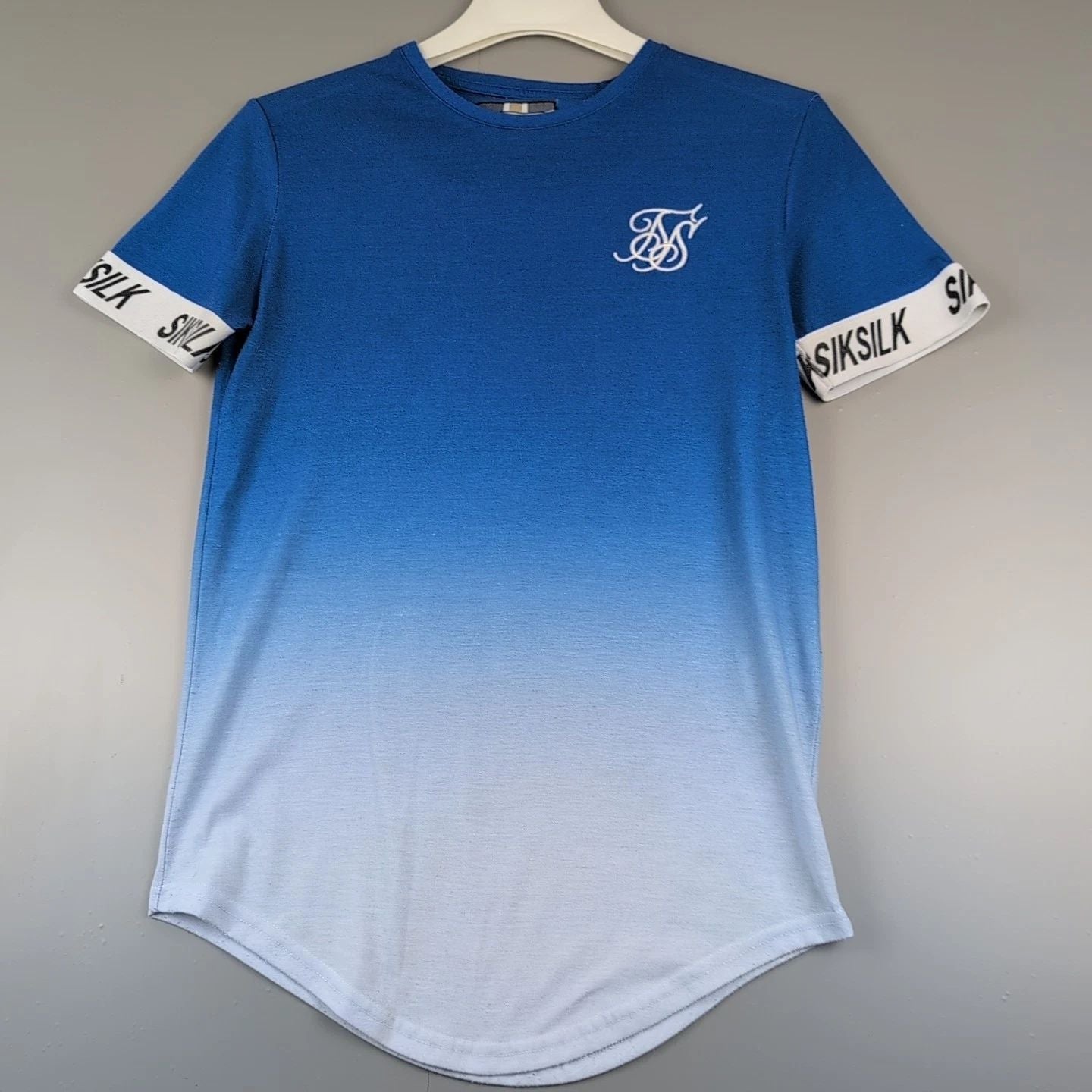 SikSilk T Shirt Mens XS Curved Hem Ombre Logo Streetwear Gym Unisex T-shirt, Sweatshirt, Hoodie, Long Sleeve Tee - T-Shirt, Sweatshirt, Hoodie
