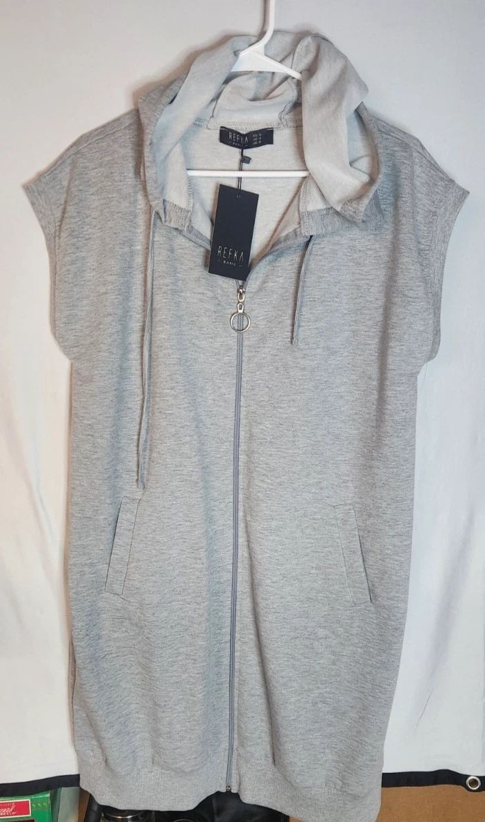 refka sleeveless jersey hoodie measurement size 42 chest 35 length Unisex T-shirt, Sweatshirt, Hoodie, Long Sleeve Tee - T-Shirt, Sweatshirt, Hoodie