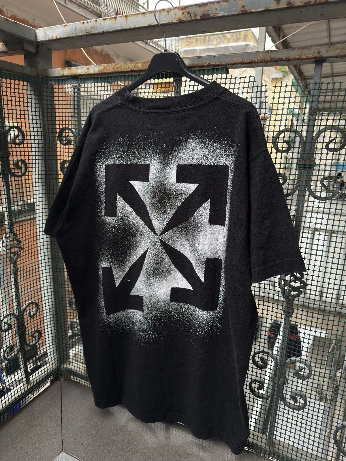Virgil Abloh Off-White Short Sleeve Shirt Black Stencil Painted Arrows Men Small Unisex T-shirt, Sweatshirt, Hoodie, Long Sleeve Tee - T-Shirt, Sweatshirt, Hoodie