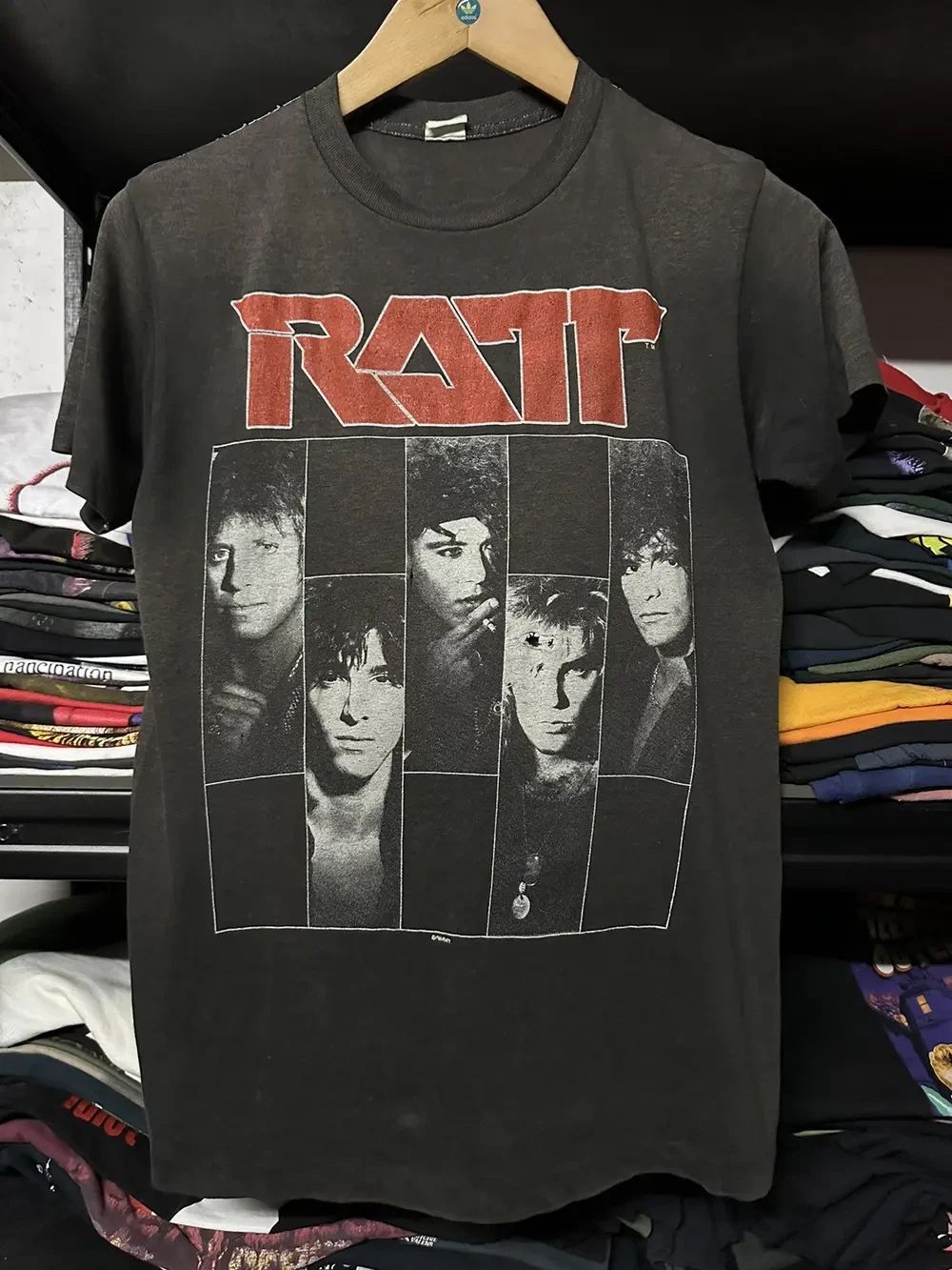 Vintage 80s Ratt American Glam Metal Tour Distressed Tee Unisex T-shirt, Sweatshirt, Hoodie, Long Sleeve Tee - T-Shirt, Sweatshirt, Hoodie