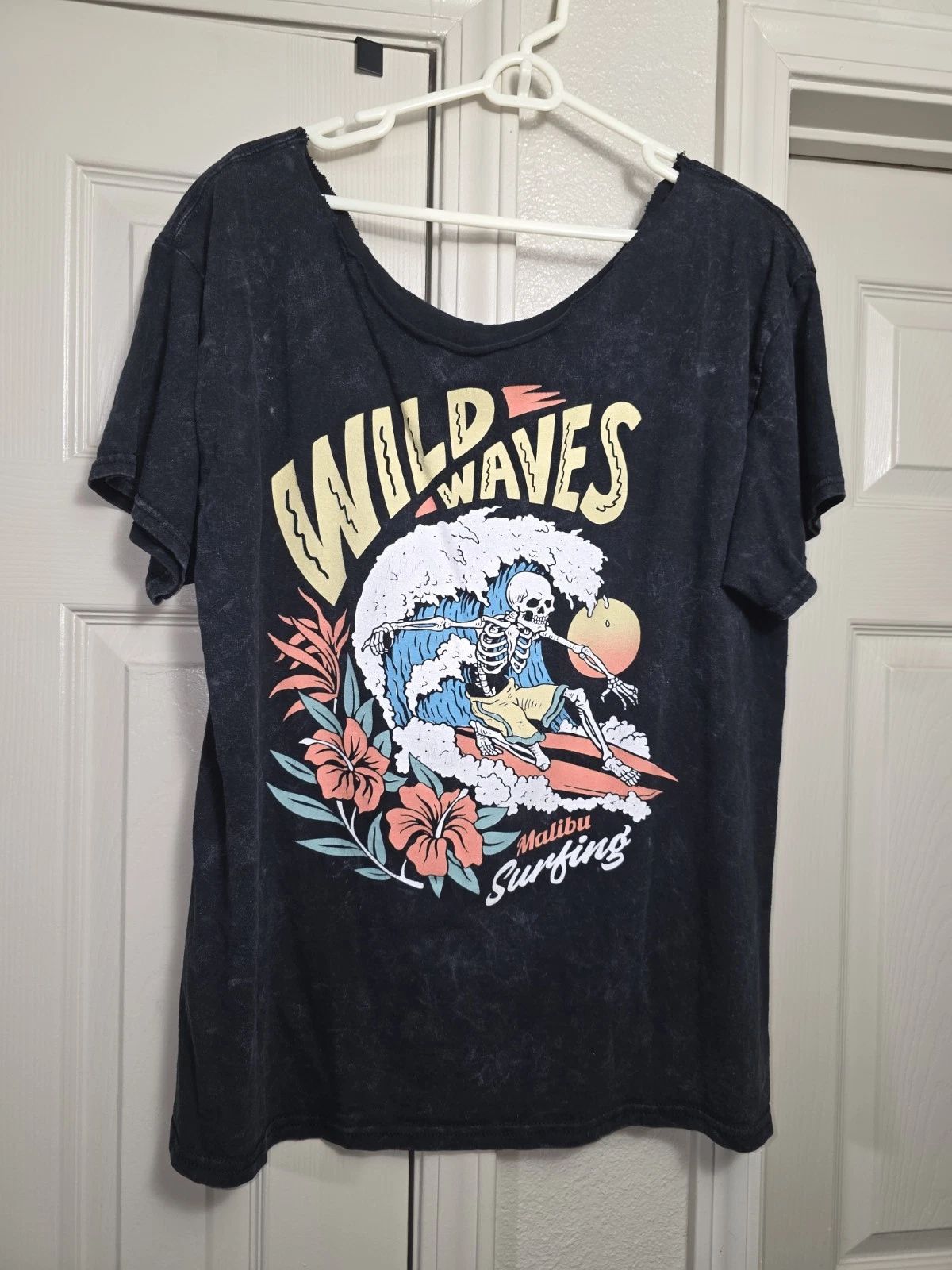 Wild Waves Malibu Surfing Skeleton Graphic Shirt Size XL Unisex T-shirt, Sweatshirt, Hoodie, Long Sleeve Tee - T-Shirt, Sweatshirt, Hoodie