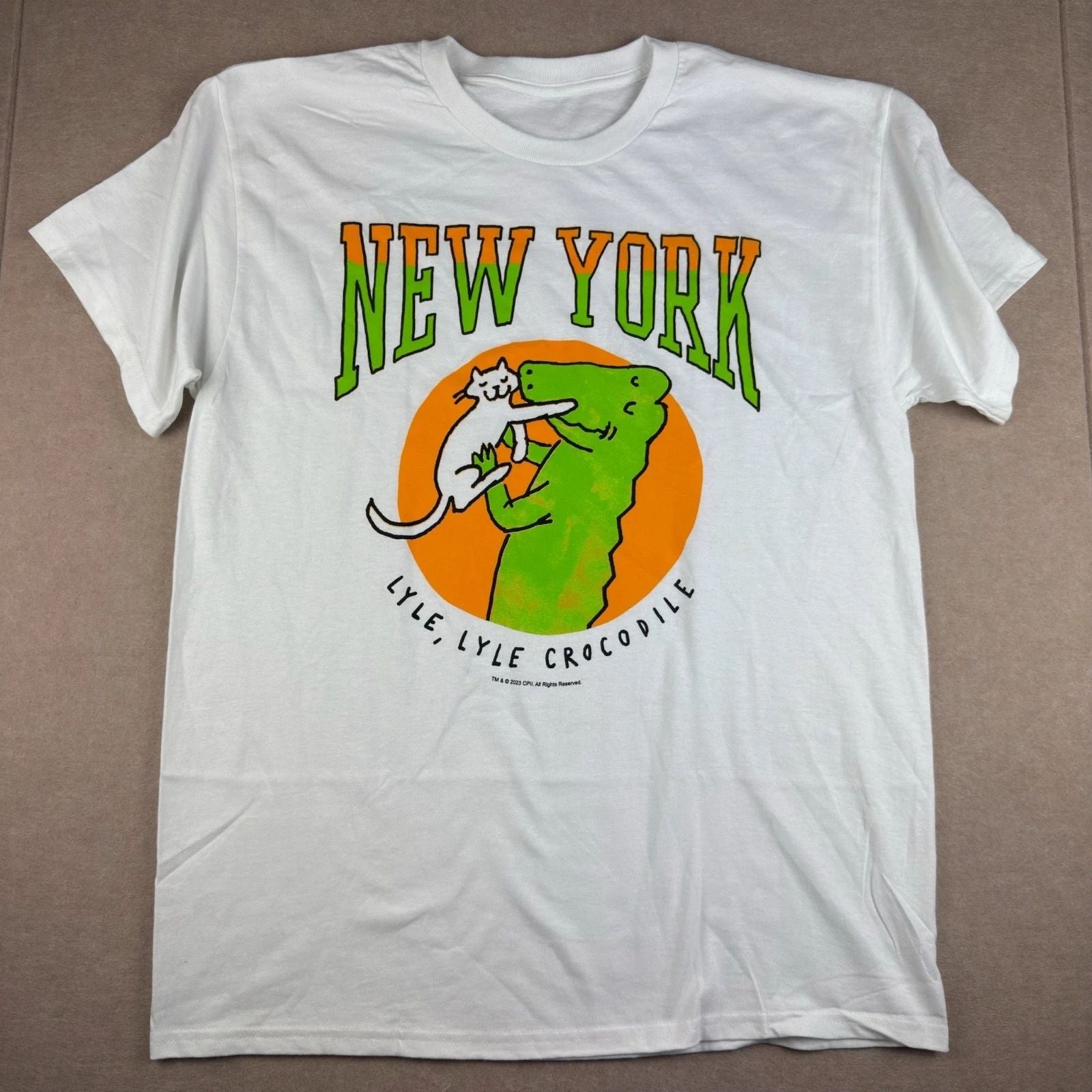 Lyle Lyle Crocodile New York Graphic T-Shirt Mens L White Cartoon Tee Unisex T-shirt, Sweatshirt, Hoodie, Long Sleeve Tee - T-Shirt, Sweatshirt, Hoodie