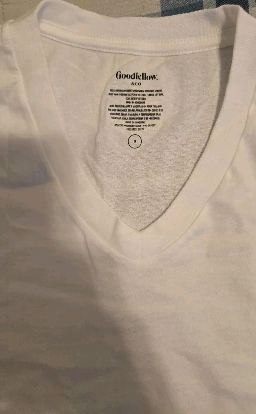 Goodfellow & Co. | Men's White Short-Sleeve V-Neck T-Shirt | Size Small | NEW | Unisex T-shirt, Sweatshirt, Hoodie, Long Sleeve Tee - T-Shirt, Sweatshirt, Hoodie