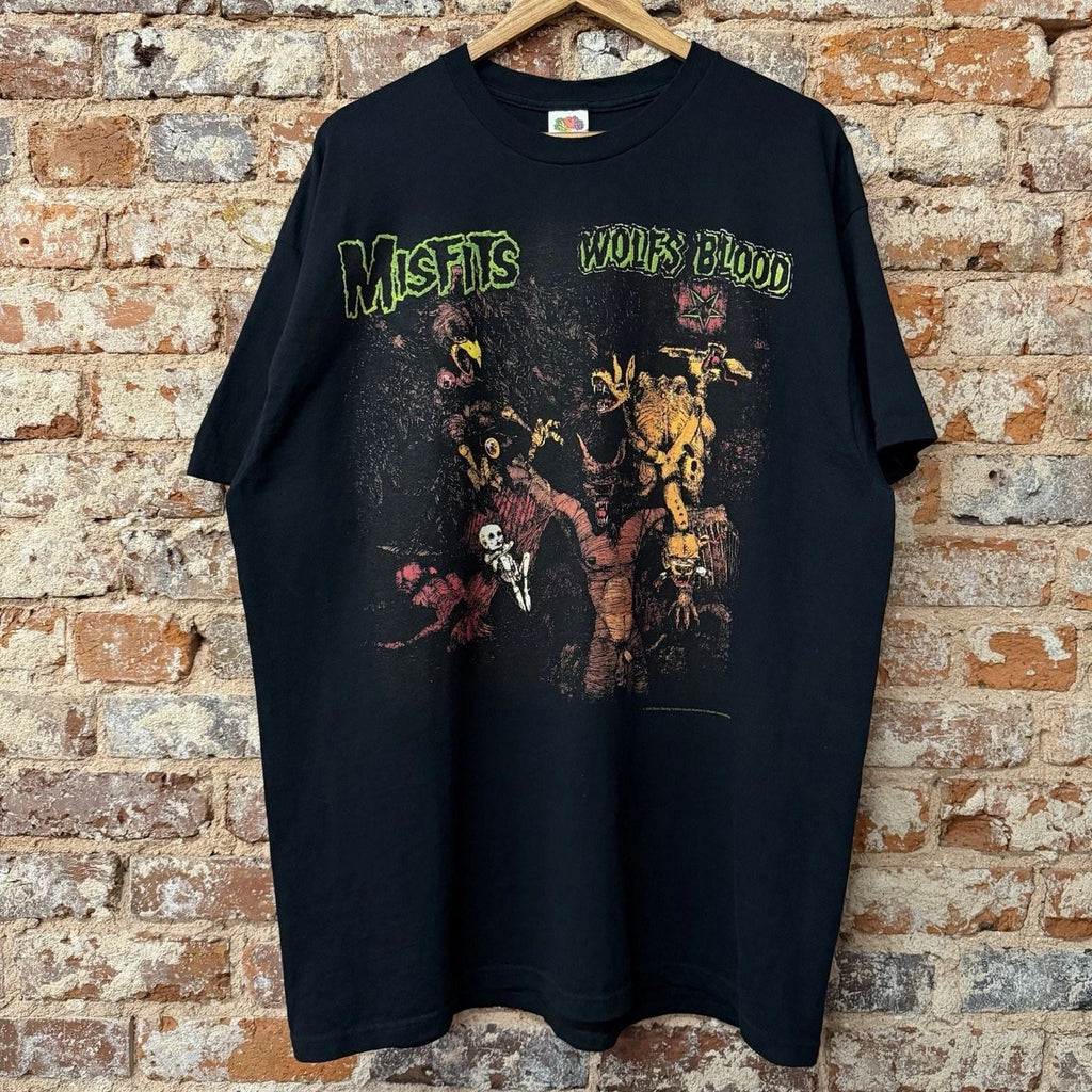 Vintage 2005 Misfits Wolfs Blood T-Shirt Black Punk Rock Music S-5XL Unisex T-shirt, Sweatshirt, Hoodie, Long Sleeve Tee - T-Shirt, Sweatshirt, Hoodie