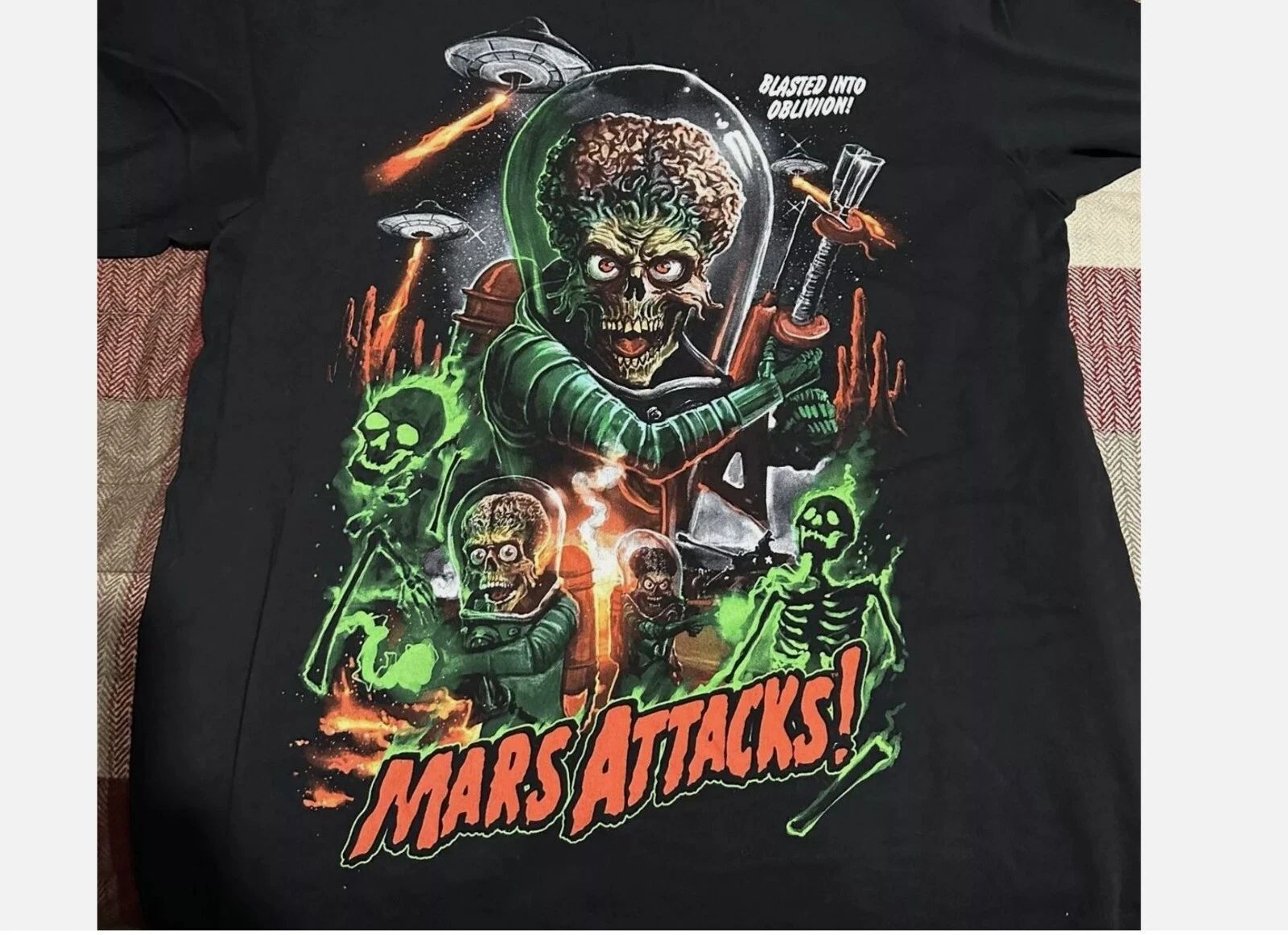 Mars Attacks T Shirt Attacks Attacks basic style 90s short sleeve tee Unisex T-shirt, Sweatshirt, Hoodie, Long Sleeve Tee - T-Shirt, Sweatshirt, Hoodie