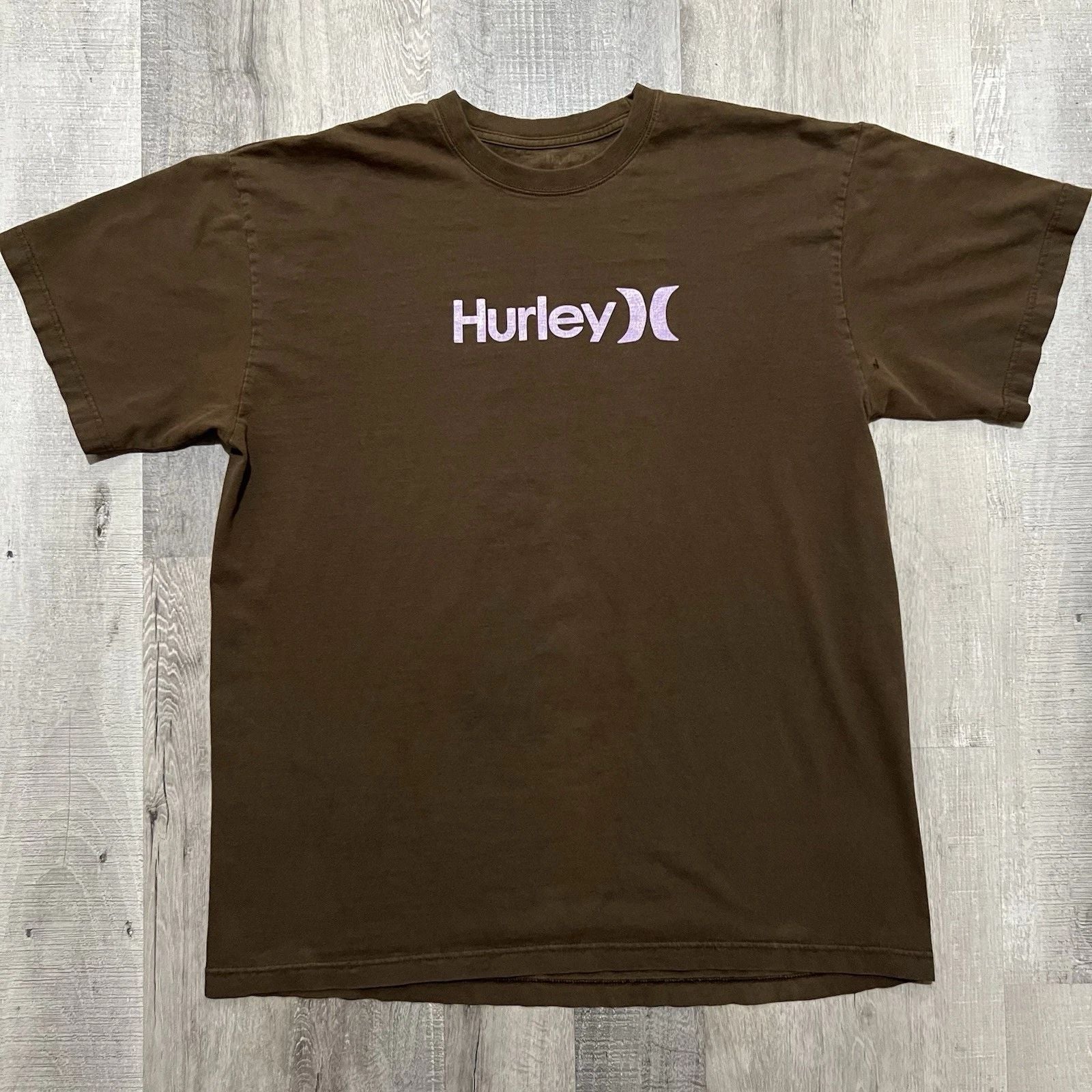 Hurley T-Shirt Mens XL Brown Short Sleeve Purple Spell Out Logo Crew Neck Surf Unisex T-shirt, Sweatshirt, Hoodie, Long Sleeve Tee - T-Shirt, Sweatshirt, Hoodie