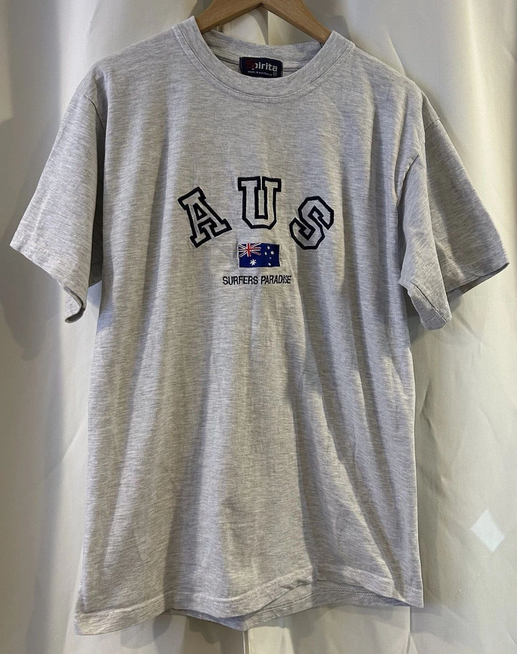 Vintage Australia Surfers Paradise T-shirt Size XL Unisex T-shirt, Sweatshirt, Hoodie, Long Sleeve Tee - T-Shirt, Sweatshirt, Hoodie
